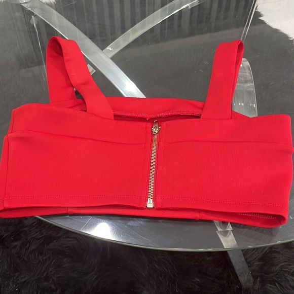 Bundle of 4X $20 tops 👚👚👚👚 - Picture 6 of 12